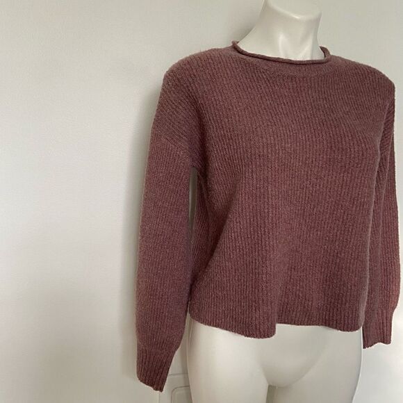 Pink Rose Ribbed Puff sleeve fuzzy mauve sweater - Picture 5 of 7